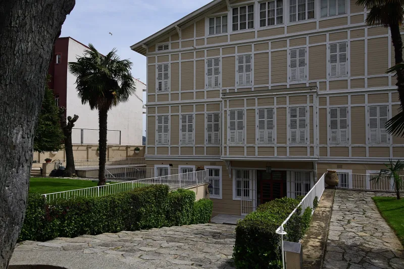 Sadberk Hanımı muuseum Istanbulis: juhend esimese eramuuseumi kohta