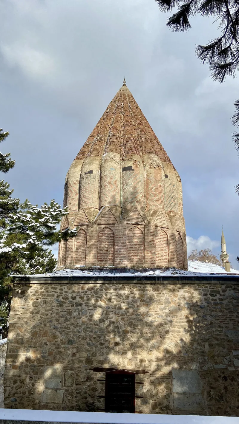 Seyyid Mahmud Hayrani mausoleum Akşehiris – 13. sajandi sufist