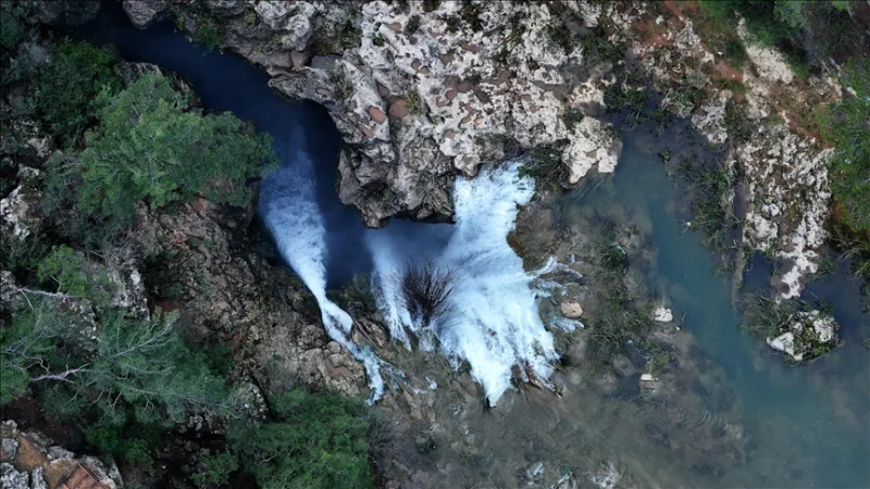 Vodopád Güver v Antalyi ožil vďaka dažďom