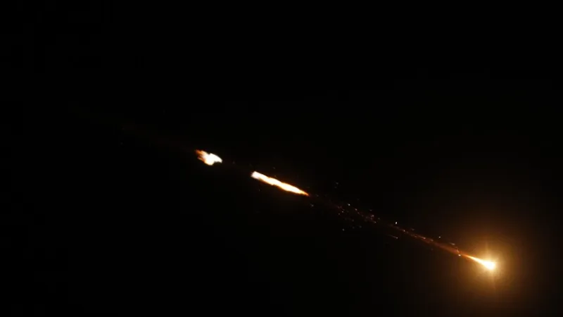 Arabia Saudí: Se ha registrado una pérdida de 700 000 barriles diarios de petróleo debido a los ataques contra instalaciones energéticas