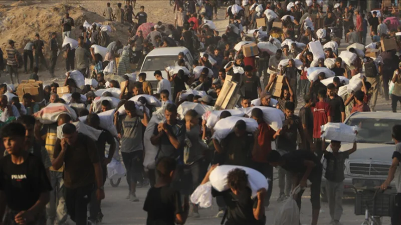 ООН объявила, что после 40 дней перекрытия пропускной пункт «Зиким» был открыт для доставки гуманитарной помощи в Газу