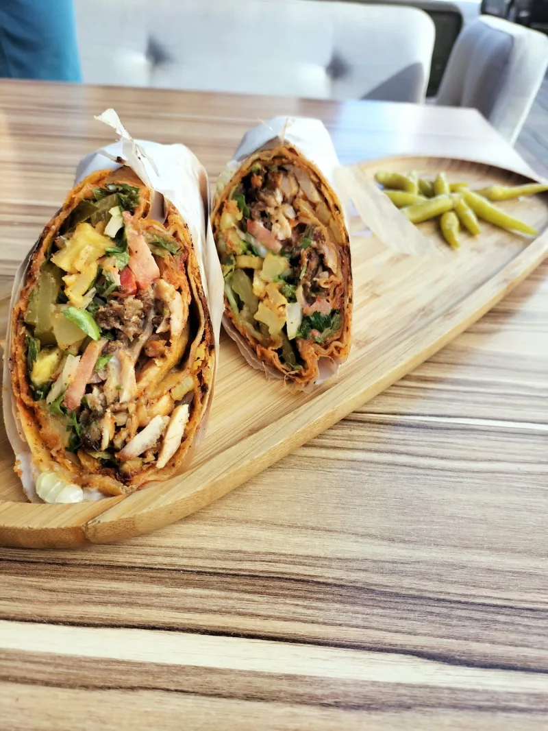 SıfırBir Döner — 레스토랑 알란야에서: 온라인 주문, 가격 및 리뷰