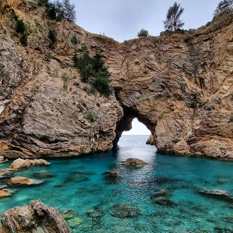 A Gazipaşa-i Kral Koyu – a Földközi-tenger rejtett gyöngyszeme